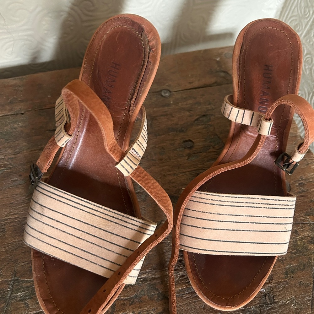 Humanoid Tan and Cream Leather Heeled Sandals